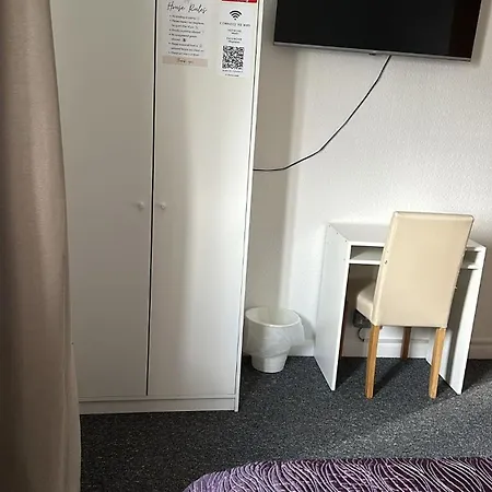 In Rose Meare Gardens Maison d'hôtes *