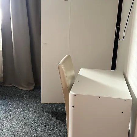 In Rose Meare Gardens Vendégház Bristol