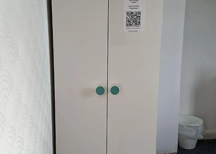 In Rose Meare Gardens Penzion