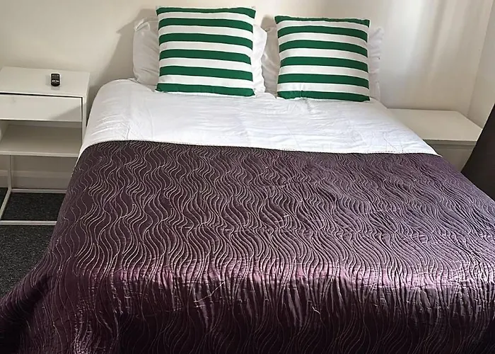 Penzion In Rose Meare Gardens *