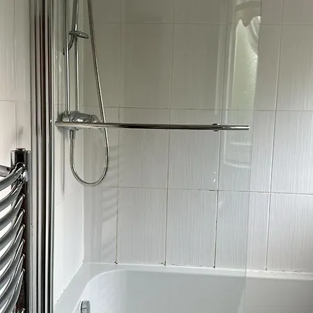 Pensjonat In Rose Meare Gardens